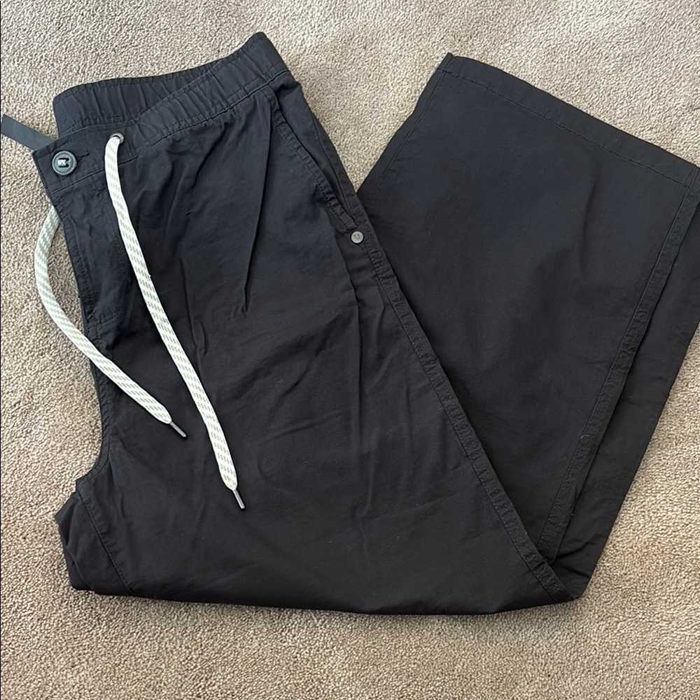 Vuori Ripstop Wide Leg Cropped Pants